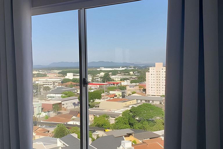 Linda Cobertura com vista para a Serra do Mar